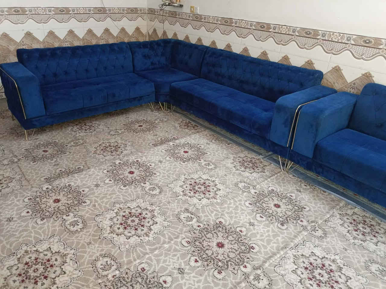 تخم ديوان  10 مقاعد نظيف اخو الجديد نظافه 90%
السعر 300 شرط بلوك اسود
عنوان بغداد التاجي حي الحسن العسكري ع 
***********واتساب *********** يوجد توصيل
