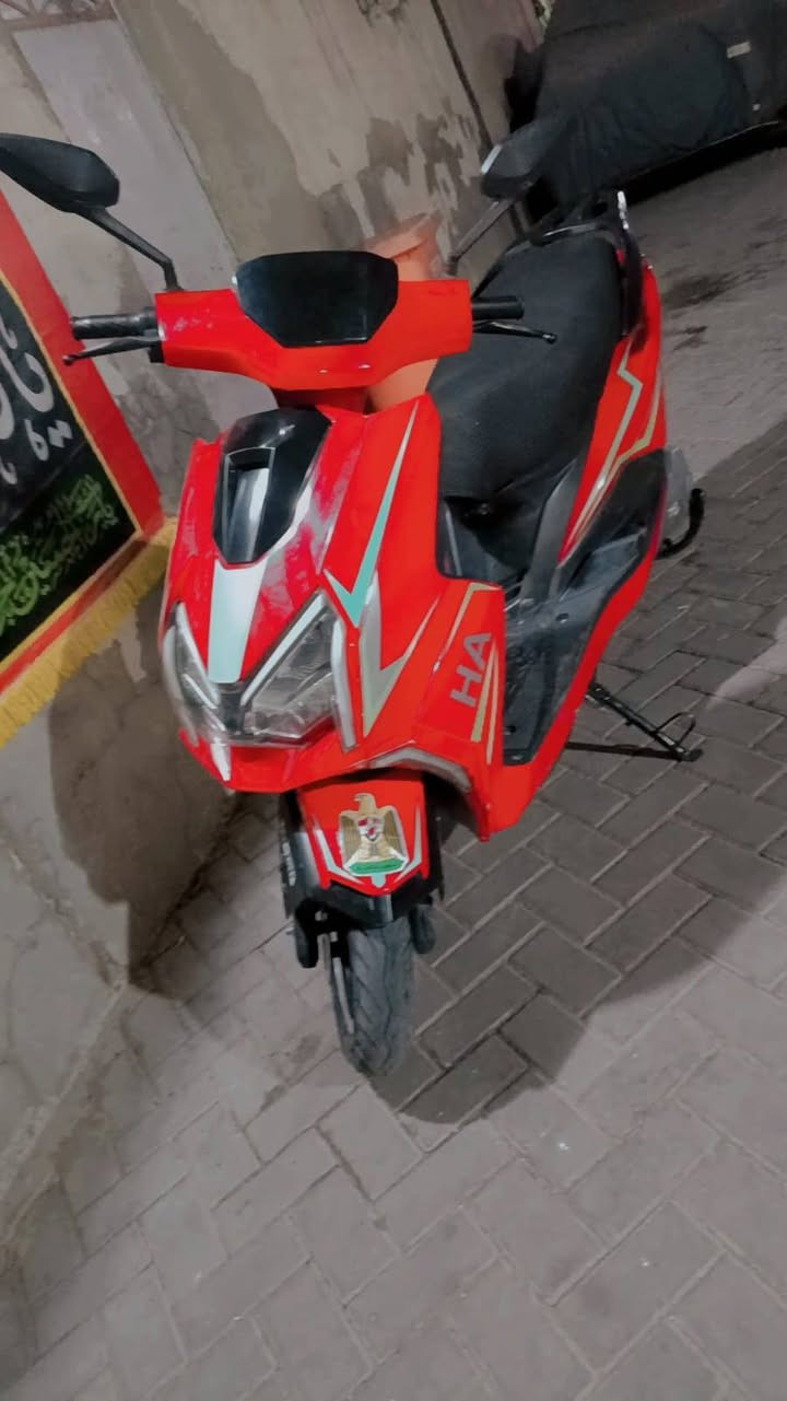 السلام عليكم 
مكلف بالنشر الدراجة مو الي اتصل عالرفم الموجود راعيها دراجة 🚲 سكنس شحن السعر 950 الف بغداد مدينة الصدر قطاع 69
*********** ابو علي
