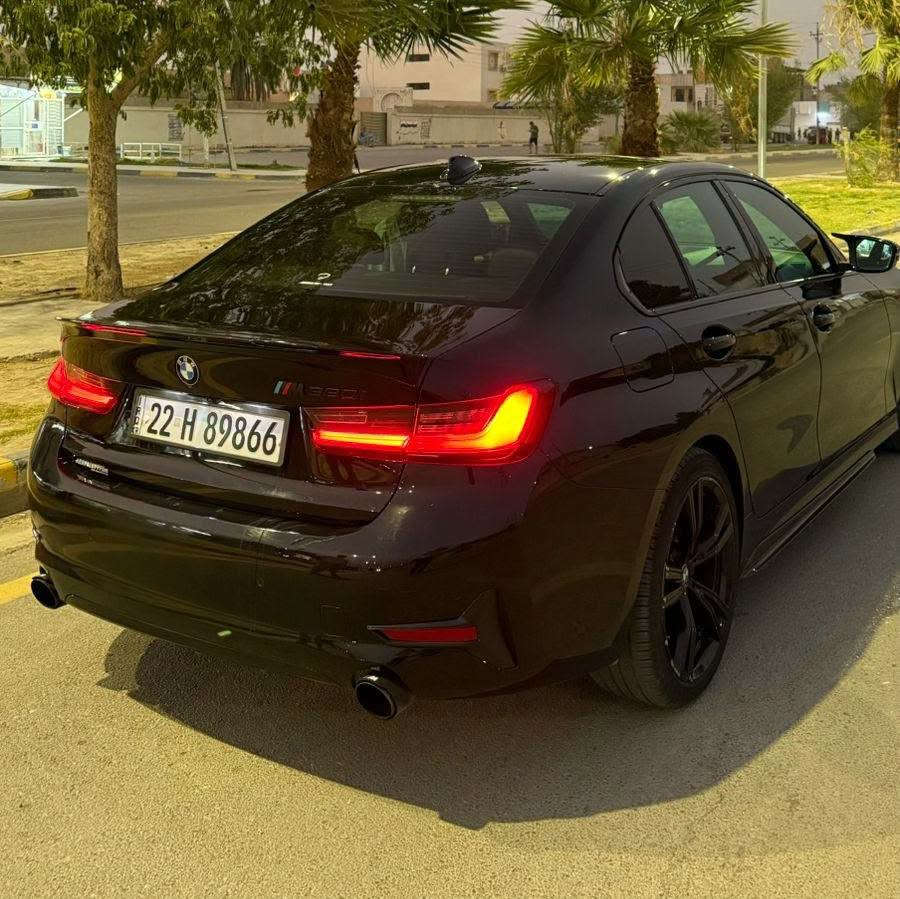 بي ام دبليو 330i موديل 2022

سيارة فول مواصفات، بحالة ممتازة ومواصفات مميزة.

 تفاصيل السيارة:
• الموديل: 2022
• الممشى: 94,000 كم
• الفئة: 330i
• المواصفات: فول مواصفات

 المواصفات والتجهيزات:
. دعاميات m
• فتحة سقف
• كشنات ميموري
• تدفئة الكشنات
• تدفئة الستيرن
• هيد أب دسبلي (Head-Up Display)
• Apple CarPlay
• كامرة خلفية
• رادارات أمامية
• رادارات خلفية
• قطعتين تبريد

 الحالة:
• سنوية جديدة
• الكير والمحرك مكفولين
• ربع البنيد مصبوغ فقط
• ضرر السيارة موضح بالصور
• رقم صاحب سيارة ***********
