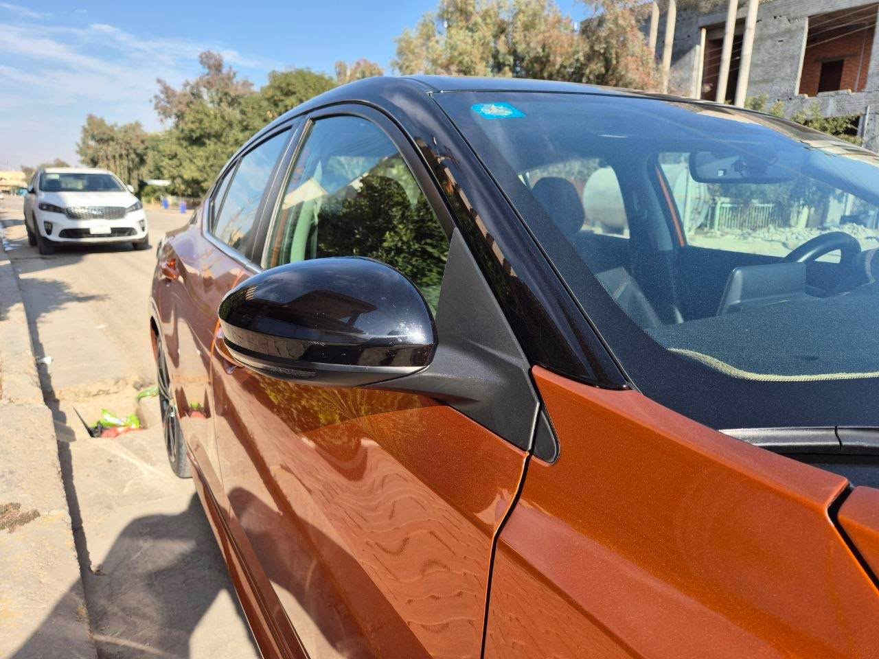 🔥 للبيع نيسان سنترا SR موديل 2023 – وارد أمريكي 🇺🇸

🚘 نيسان سنترا SR
📅 موديل: 2023
🇺🇸 وارد أمريكي
📍 الموقع: الأنبار – هيت
🛣️ الممشى: ٣٥ ميل 
💰 السعر: 12,800$

✨ المواصفات:
• فئة SR الرياضية
• سقف اسود بلادي
• مريحة وعملية للاستخدام اليومي
• صرفية وقود اقتصادية 
•تشغيل عن بعد 
•ويل كب 
• بصمة تشغيل 
• بصمة ابواب 
• تحديد مسار 
• كامرة 
•تنبه اجتياز  وتوقف ذاتي  
•مثبت سرعة  
•تحكم ستيرن 
• اشارة بالمري 

📌 ملاحظة: السيارة رقم أنبار / معوقين، انطيك وكالة عامة مطلقة للمشتري .

🔧 السيارة موجودة ، والفحص متاح بأي مكان يحدده المشتري.

📞 للاستفسار: *********** / متوفر واتساب
💬 السعر قابل للتفاوض للجاد فقط، والله يرزق الجميع 🤍 هيت, الأنبار

