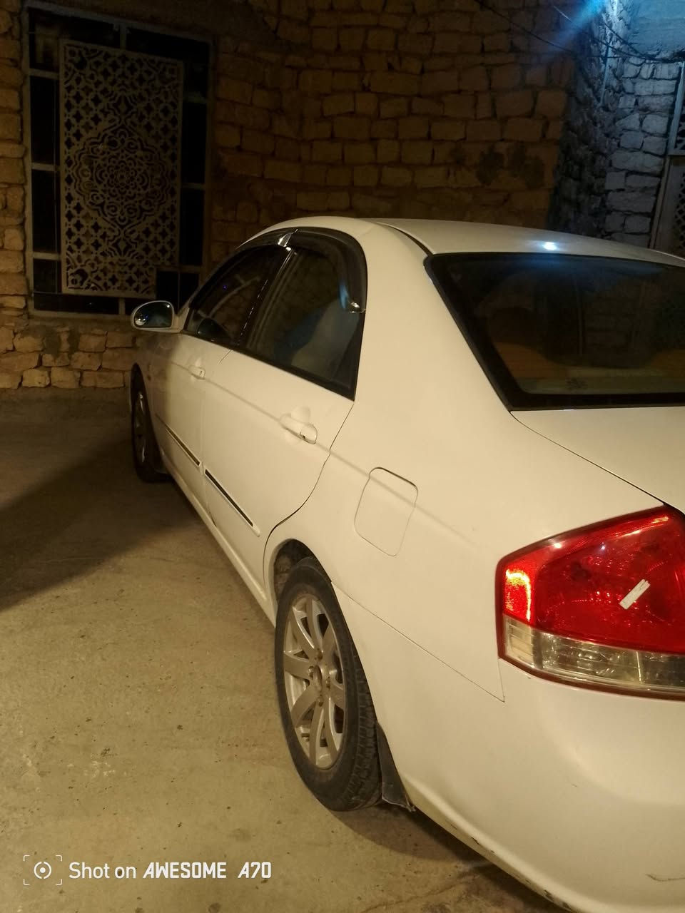سبكترا 2007خليجي محرك 1600گير ومحرك كفاله وصبغ ماكو بس تكحيل بصيط تخم تاير تبريد ثلج صدر امامي خلفي تمام كهربايات كلها شغاله حالة السياره كلش جيد جداً ما تصرف عليها اي شي السعر 75ورقه  قفل قفل قفل ولمو شراي لا يتعبني ولا يتعب نفسه للستفسار ***********مكان السياره الانبار الرمادي الصوفيه
