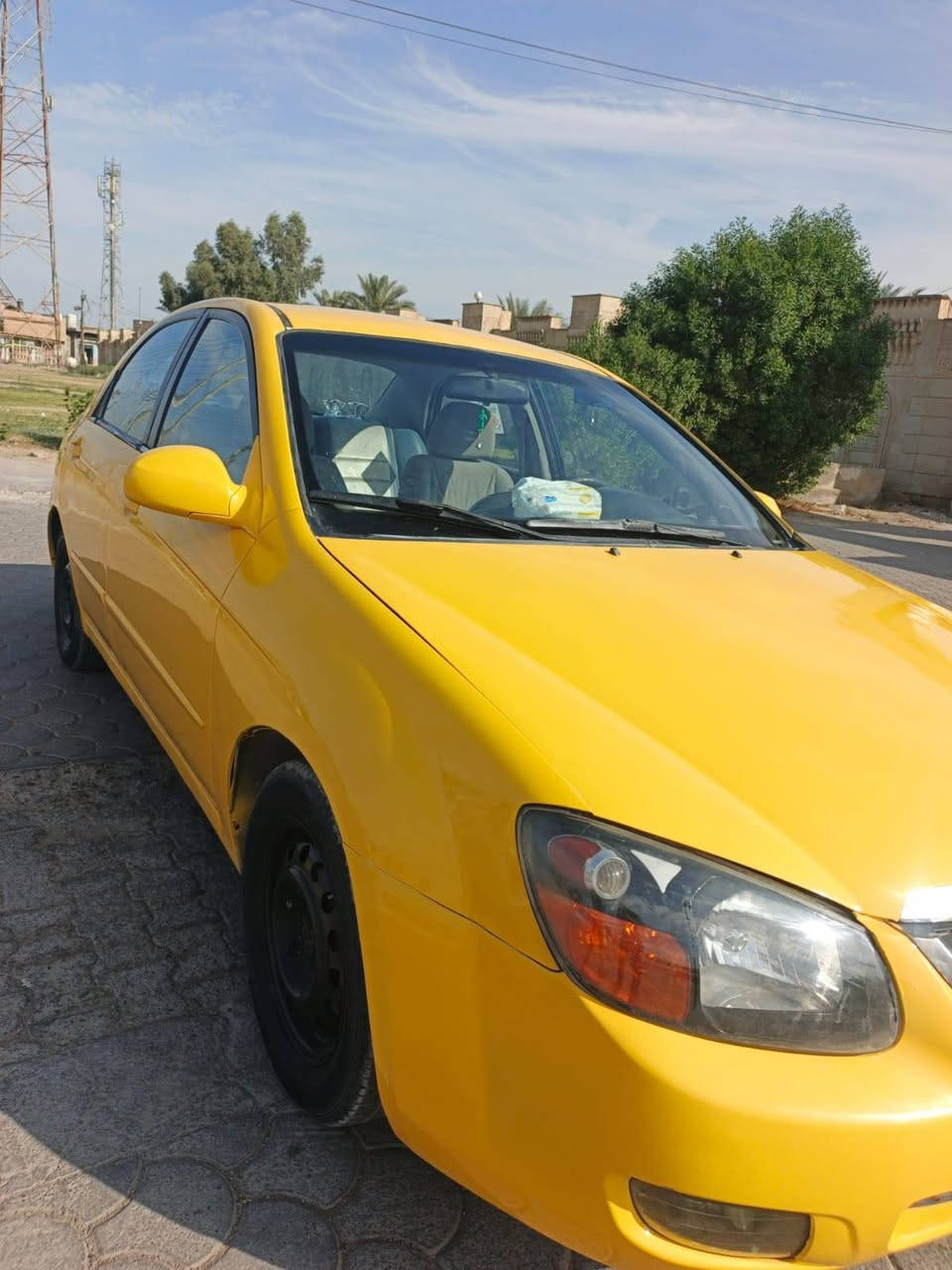 السلام عليكم كيه سبكترا 2008 ضرره فقط ضربه بل جنطه خفيفه الغود  شواصي صفاح  حوض مكفولات مكينه كير مكينه 2000 مكفولات تخم تاير نضيف حداديه حلوه شاشه سستم سماعات  سنتر لوك عدد 2 شغال تبريد فقط غاز هيئه وغرامه صفر  مكان سياره كربلاء قرب جامعه راعيه جاري ابو سنوية السعر مال بيع 60 بيه مجال ***********   اسيا ***********اثير
