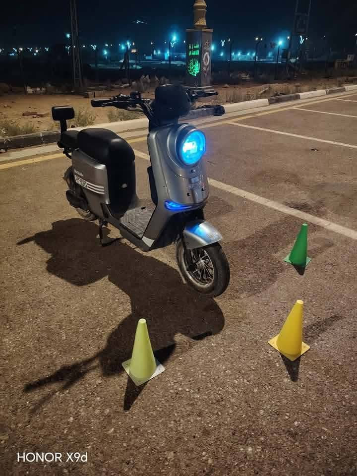 R900                                    
يمشيك 40كم 

مطلوب 500 ألف 

تواصل ***********
