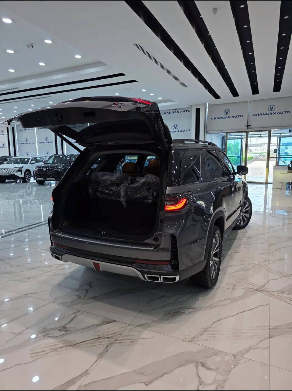 سنة الطراز 2026         (CS95)
متوفر البيع اقساط بدون كفيل وعروض على أسعار النقد

الاداء 

محرك 2000 يقبل البنزين العادي بضمان من الشركة +ناقل حركة 8 سرعات AT +قوة الحصان 233+العزم390+حجم خزان الوقود 74L+وضعيات القيادة 4+نظام دفع العجلات 4wd.2wd.auto+حجم العجلاتR20

المواصفات 

السيارة 7 راكب+رادار امامي مانع اصطدام +كامرة محيطية 360+كامرة امامية تحديد وتعديل مسار+حساسات امامية وخلفية+ السقف بانوراما+تشغيل عن بعد+صندوق كهربائي +الضوء Led نهاري +جميع النوافذ auto+المكيف 3 +مقاعد تبريد كهربائية +حفظ 3 وضعيات لمقعد السائق+اضائة داخلية 65 لون +شاحن لاسلكي+شاشة ذكية 12 أنج+ثلاجة .

بالاضافة تعتبر المركبة سي اس 95 من اعلى فئات شانجان 

للتواصل والاستفسار :*********** 

مستشار مبيعات شركة شانجان :حذيفة ألشمري
