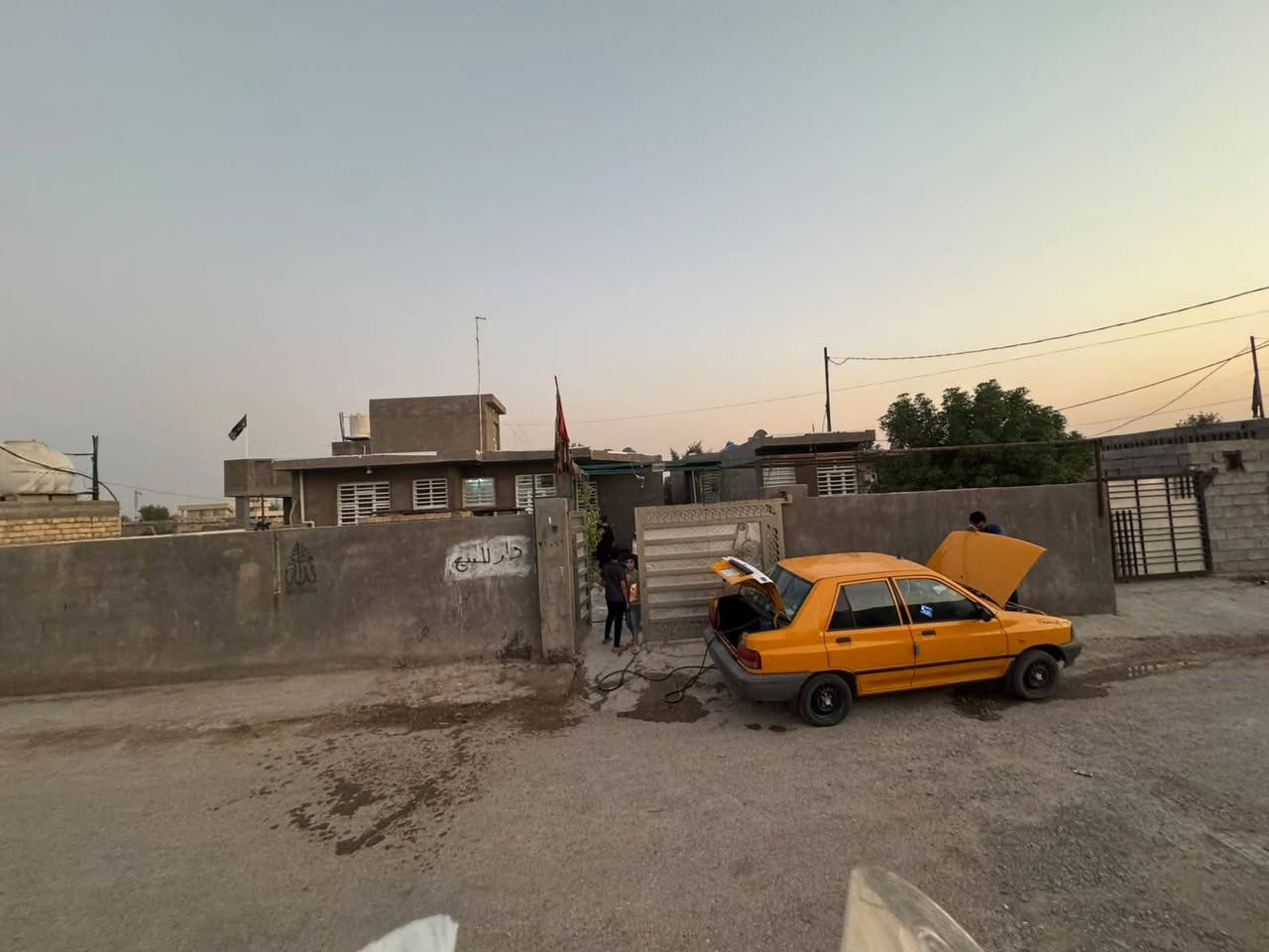 بيت للبيع قرب القريه النفطيه طريق نهروان بسمايه
630 متر  التفاصيل أكثر للاتصال *********** 
سند 35
