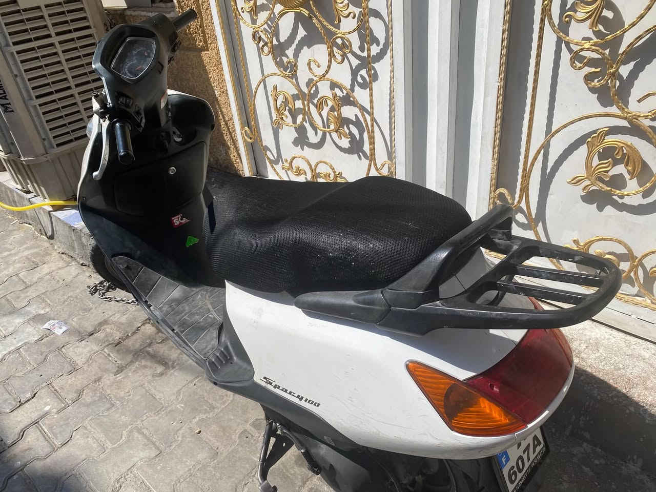 سبيسي للبيع مجفتة تجفيت درجة اولى كفرات اصلية ما عدا الكصةتايرات مبدلة جدد كلجات مبدلة جدد تشتغل
 هندر وسلف كهربائيات شغاله
السعر ٤٠٠ الف 
العنوان بغداد حي القاهرة
‏***********
