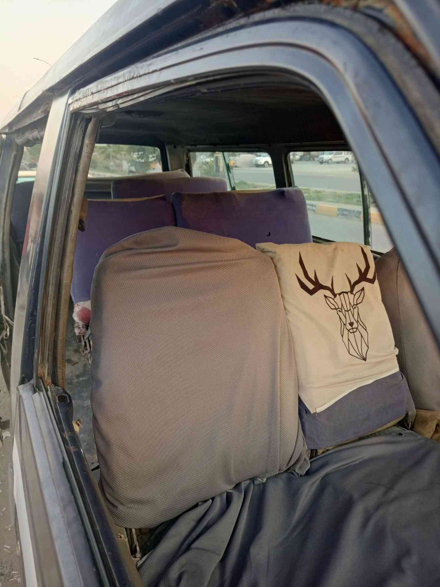كيا بسته جير ماكينه شرط رقم واسط راعيها بالديوانيه مسؤول لك على راعيها وهذا الواضح امام سدر اكسل شرط مكان السياره بالديوانيه السعر 20 وبها مجال ***********0%*********** متواجد على الواتساب في الاسيا
