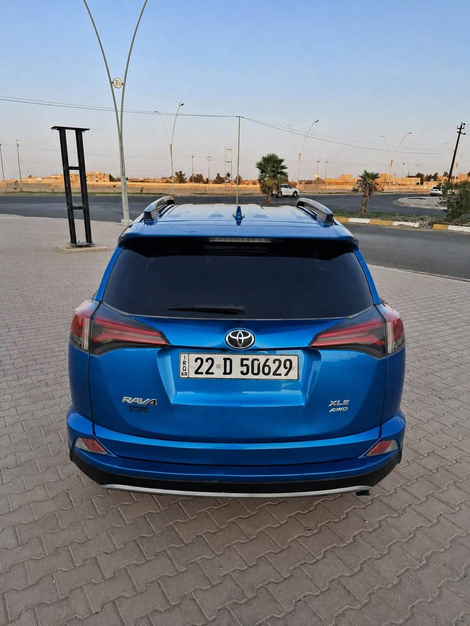 السلام عليكم
🚘 راف فور 2018 وارد أمريكي – XLE

🔹 الموديل: 2018
🔹 وارد: أمريكي 🇺🇸
🔹 الفئة: XLE
🔹 العداد: 78 ألف 
🔹 المحرك: 2500 CC
🔹 دفع رباعي 4WD
🔹 بصمة تشغيل + أبواب
🔹 فتحة سقف
🔹 رادار
🔹 مثبت سرعة
🔹 تحديد مسار
🔹 مانع انزلاق
🔹 تحكم ستيرن جهتين
🔹 3 أنظمة قيادة
🔹 الكير والمحرك بشرط
🔹 رقم اربيل 
🎨 السيارة : بدون قطرة صبغ، فقط بارد جاملغ الأيسر والأيمن، وبارد قليل بقبق بالجنطة.
⚠️ ملاحظة: الوسائد الهوائية غير سليمة.
💰 السعر: 157
🔄 بيه مجال
المكان تكريت 
‏‪***********‬‏
