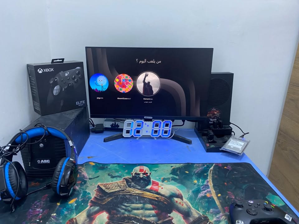 اكس بوكس سيريس اس • شاشة ٢٤ • هارد ٥٠٠جيجا