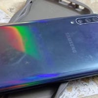 سامسونج A50 • ذاكرة ١٢٨ • مقفل