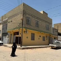 بناية تجارية الوارد السنوي ١٢ مليون وأكثر مساحه ٧٥ متر قرب الشارع العا...