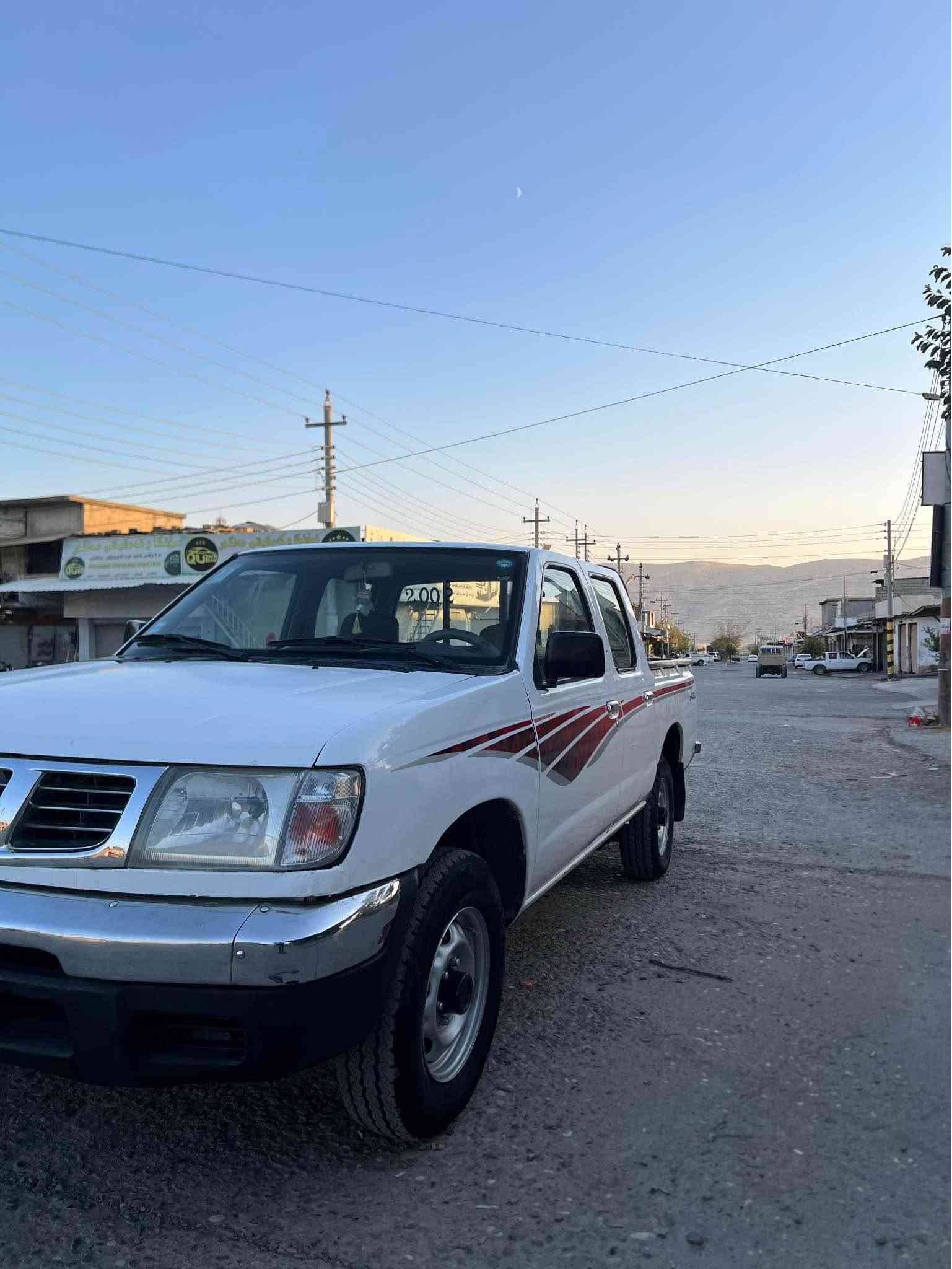 نیسان ٢٠٠٢ 
تە برید پاوەر
سەنەوی بە سەرچووە
گیرومەکینەواکسل بە شەرت
تەنها یەک پەلە بۆیاخ
بیناو گرتن
مالی دۆست
سحر ٦٨$
***********
***********
قەلادزئ بشدار, السليمانية
