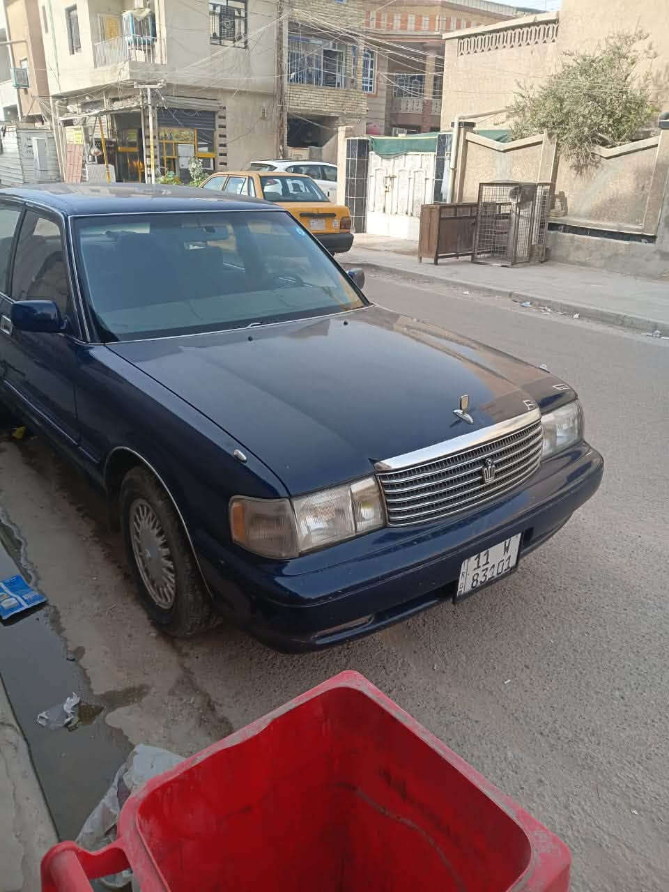 كراون أرنب
الموديل (سنة الصنع): 1992
 لون السيارة: نيلي مميز وراقي
 المحرك: 3000 سي سي (محرك قوي وجاهز 100%)
 الجير: أوتوماتيك (بحالة ممتازة)
 البدي: صبغ عام جديد للجمالية فقط (بدون حوادث أو ضربات قوية)
 التبريد: يحتاج إلى صيانة (مشكلة بالتبريد)
 السعر: [60]بيهه مجال بسيط
 مكان تواجد السيارة: بغداد
الاتصال ع رقم ***********
متواجد هنا و وتساب
