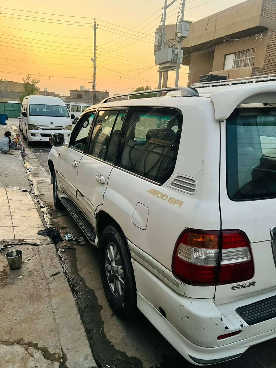سلام عليكم مونيكا موديل 2000 بيها بس جاملغ سايق مبدل وشبر ب بنيد أوتو ماتيك  لا تنقيص ولاتبخير منضومه غاز  تبريد شغال مكان بغداد رئاسه العبيدي السعر  90 وبيها مجال  ع فيس ما متواجد ***********
