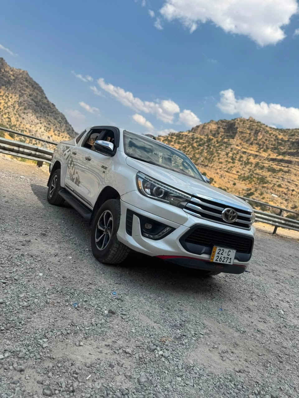 هايلوكس تي ار دي 2020V6 سياره خير من الله سياره مال جناي رقم أربيل انكليزي  ٣٠٠$وبيهه مجال سونار موجود بصور مالته  تجي تكلب وشوف وبيك خير ودلل مكان االسياره الدوانيه. المهناويه  الاتصال على الرقم ***********
