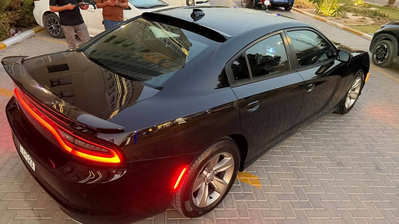 للبيع جارجر موديل 2018 اس اكس تي حادثها بنيد
كفالة شاصي ولغد
كفالة كير ومكينة
هنا بلعراق صار بيها صبغ جاملغ خلفي ايسر ونص جاملغ امامي 
السيارة كلش جديدة وجاهزة من كلشي اي نقص مابيها مواصفات معروفة سيارة بسمي رقم وسنوية وهزة كلة جديد كبل تحويل بأسمك مكانها بغداد  السعر 170 وبيها مجل بسيط السيدية للأستفسار الاتصال على ***********
