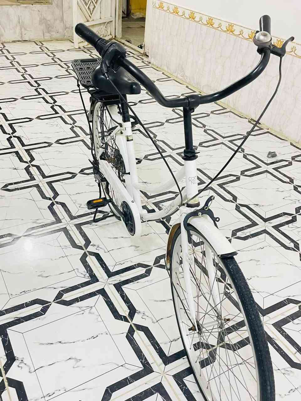 السلام عليكم لبيع باسكل حجم ٢٦ نضيف موديل ٢٠٢٠المكان رفاعي السعر ٧٠ وبيه مجال 
*********** الباسكل عكرب
