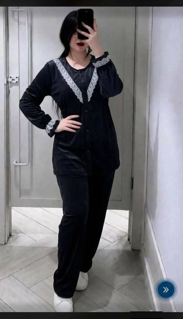 ملابس نسائية • بيع جملة • موديلات متجددة
