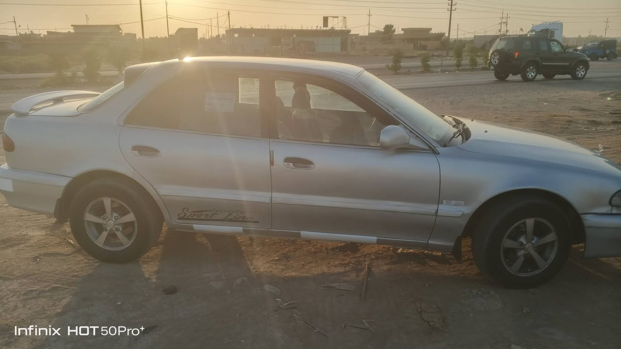 سوناته تو 
موديل 95
محرك 1800كير عادي 
رقم جديد بغداد سياره بااسمي 
مصبوغه للجماليه اثر جراد 
صدر خير من الله 
مكفوله من كلشي كير ومحرك خير من الله 
مكاني واسط الصويره  
تبريد يشتغل صار صوت بالكنبريسر وكطعت الغايش 
يعني تبريد مايشتغل حالين 
سعر 36وبيه مجال بسيط حك جيه فقط 
***********
