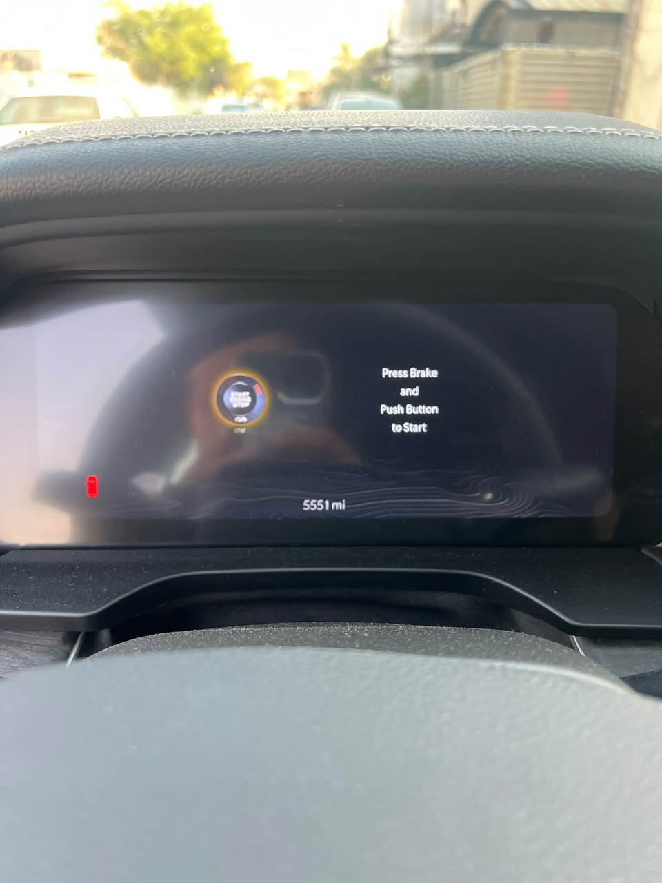 جيب ليمتد jeep limited
موديل ٢٠٢٤
فول ١/١ 
عدة فتحة سقف
ماشيه 5الف  زيرو 
المواصفات :
* رادار امامي مع مانع تصادم . 
* تحذير الخروج عن المسار . 
* تحذير النقطة عمياء  .
* نظام تحذير عند التقاطعات. 
* شاحن موبايل وايرلس.
* 
* كاميرا خلفية. 
*شاشة كبيرة 10.1 أنج
* المصابيح الأمامية زنون .

* دخول ذكي. 
* تشغيل عن بعد .
* الصندوق الخلفيي كهربائي .
كراسي كهرباء
 
* المقاعد الأمامية تدفئة .
* حساسات خلفية . 
*
* تبريد خلفي . 
* تدفئة مقود القيادة . 
* مانع تصادم خلفي .
تخم تاير جديد
صدر جديد
كير مكينة كفالة
حادث سيارة جاملغ وبنيد  (قطعتين صبغ ) باقي كفالة وعلى فحص
بداية الشاصي  جهة السايق فقط 

رقم بغداد جديد  وبسمي
مكان السيارة  بغداد /السيدية

***********
