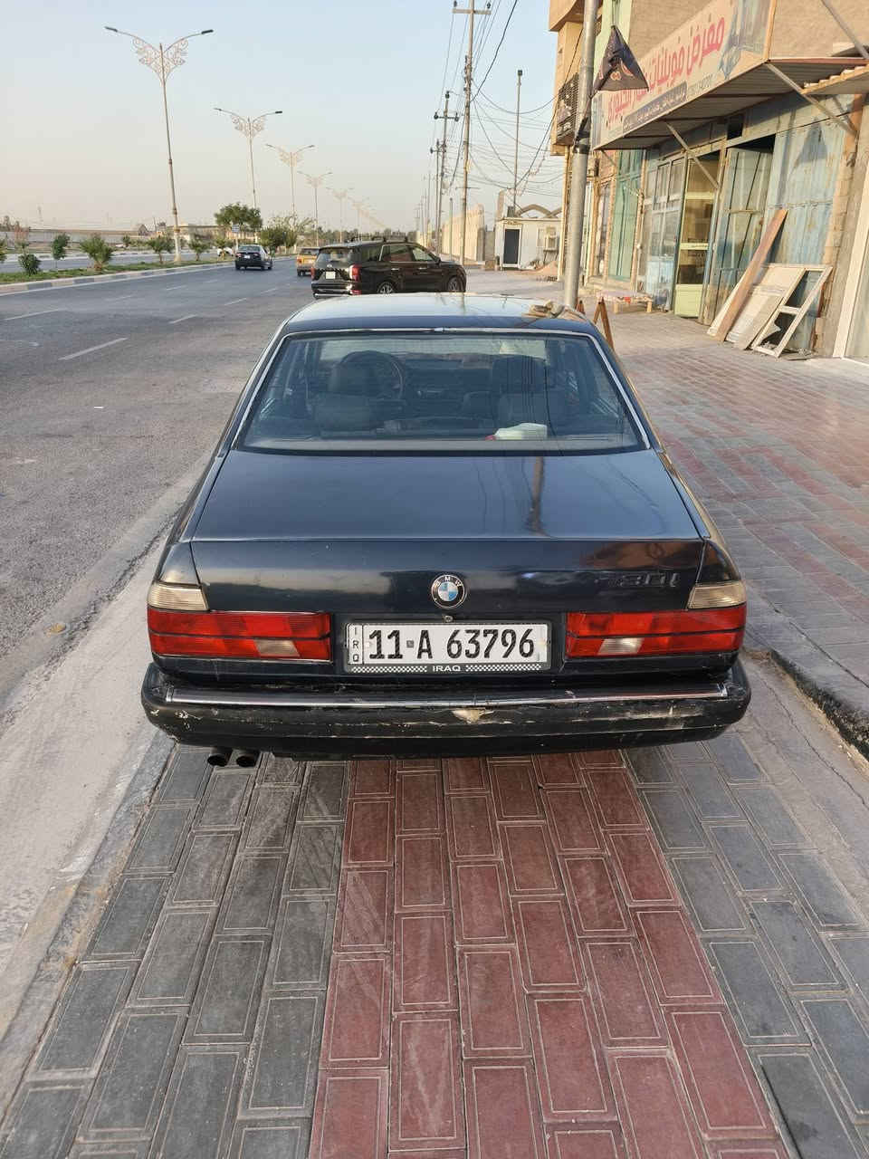 سلام عليكم BMW 730 مكينه 6 سلندر مفتوح 3000 مديل 1991 بغداد انكليزي بجم عريض ب اسمي سياره حلوه بس بيهة نقوصات بسيطه كشنات كهرباء جلد جديدات  مصبوغه عام بدون ضربه فتحه شغاله تخم تايرات جديدات كهربائياتهة كلهة شغاله وياهة دشبول دبل جكمجه و فرس جديدات وياهة منضومه تبريد كامله بس ما شادهن كمبريسر ياباني مال نيسان بك لايتات جديدات باتري جديد سنويه لل 30 كير و مكينه مكفولات جام كهربائي كلهن يشتغلن سعر 38 و بيهة مجال بسيط 
مكاني كربلاء سيف سعد 
***********

