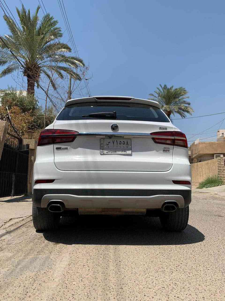 السلام عليكم 
للبيع بسعر مناسب جداً 
او مراوس سد بسد بدون فرق يفضل ( byd )
MG RX5 2.0T
  موديل 2022 
 سنوية بأسمي تحويل مباشر 
ماشية 90 الف تقريباً 

بعدها بالضمان 
السعر 128 ورقة 
المكان الدورة 
*********** بغداد, العراق

نص مكتوب في الصور:
- iQ