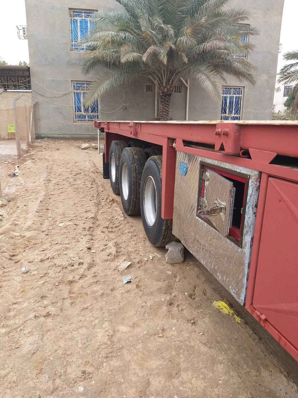 السلام عليكم
عربانة أوربية للبيع 3 دناكير مزوج سبرنك دناكير أوربية دبل تاير طول 12 و60 السعر 90 وبيها مجال أو مراوس بتانكي  العنوان كربلاء وهذا رقمي ***********
