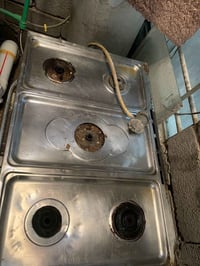 طباخ حجم جبير الباب الاول يرادله تنضيف شغال كله ١٠٠    الواتساب 077457...