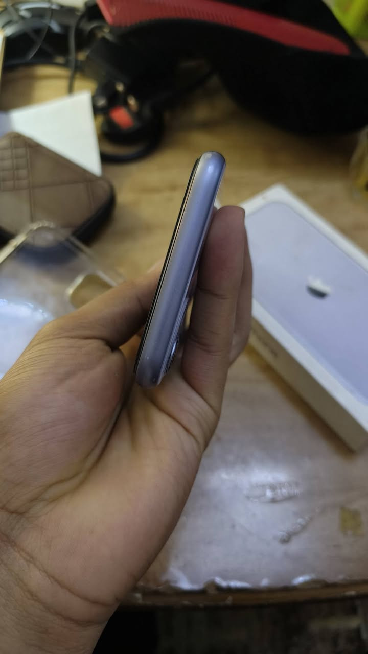 📱 للبيع iPhone 11 (العادي)

🔹 السعة: 128GB
🔹 اللون: مميز
🔹 البطارية: 72% أصلية، غير مبدلة
🔹 الجهاز نظيف ويعمل بكفاءة
🔹 مع الكارتون الأصلي

💰 السعر: 225 ألف دينار — قفل قفل قفل 🔒

📍 العنوان: كربلاء – حي النصر

📞 للاستفسار:
***********

رجاءً الجاد بالشراء فقط.
