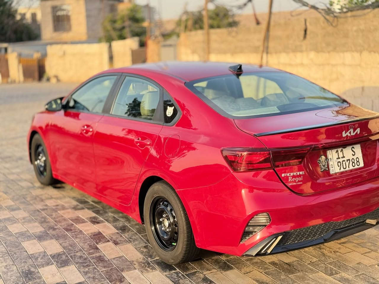 سلام عليكم كيا فورتي موديل 2022  رقم بغداد باسمي مشروع وطني مكينه دوش 2000 كير محور at وين ميعجبك تروح حادثها موضوح بل صوره لادواخل ولاايرباك وصار بيها هنا بل عراق طخه بسيطه بين لباب وجاملغ الايمن عندي صورة طخه كلش بسيطه ماشيه90k سياره جاهزه كلها مناقصها برغي تبريد صدر داخل كله جديد موضوح كلشي بصوره السعررر 128بيها مجال للاتصال ***********
