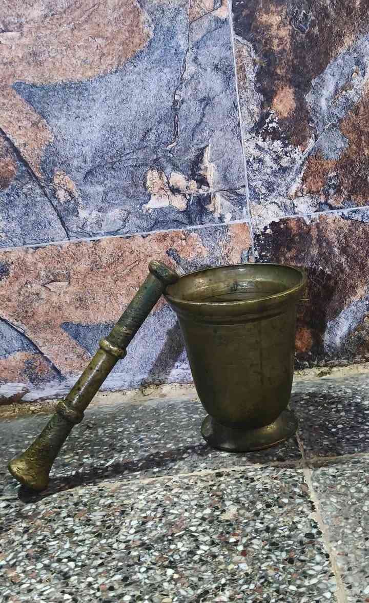 الكبير طول الهاون 18 طول اليده 27 الوسطاني طول الهاون 15 طول اليده 23/ونص
الصغير طول الهاون 13 طول اليده 20 السعر 250 ألف وبيهن مجال للاستفسار إتصال أو وات ساب ***********مكاني بغداد مدينة الصدر
