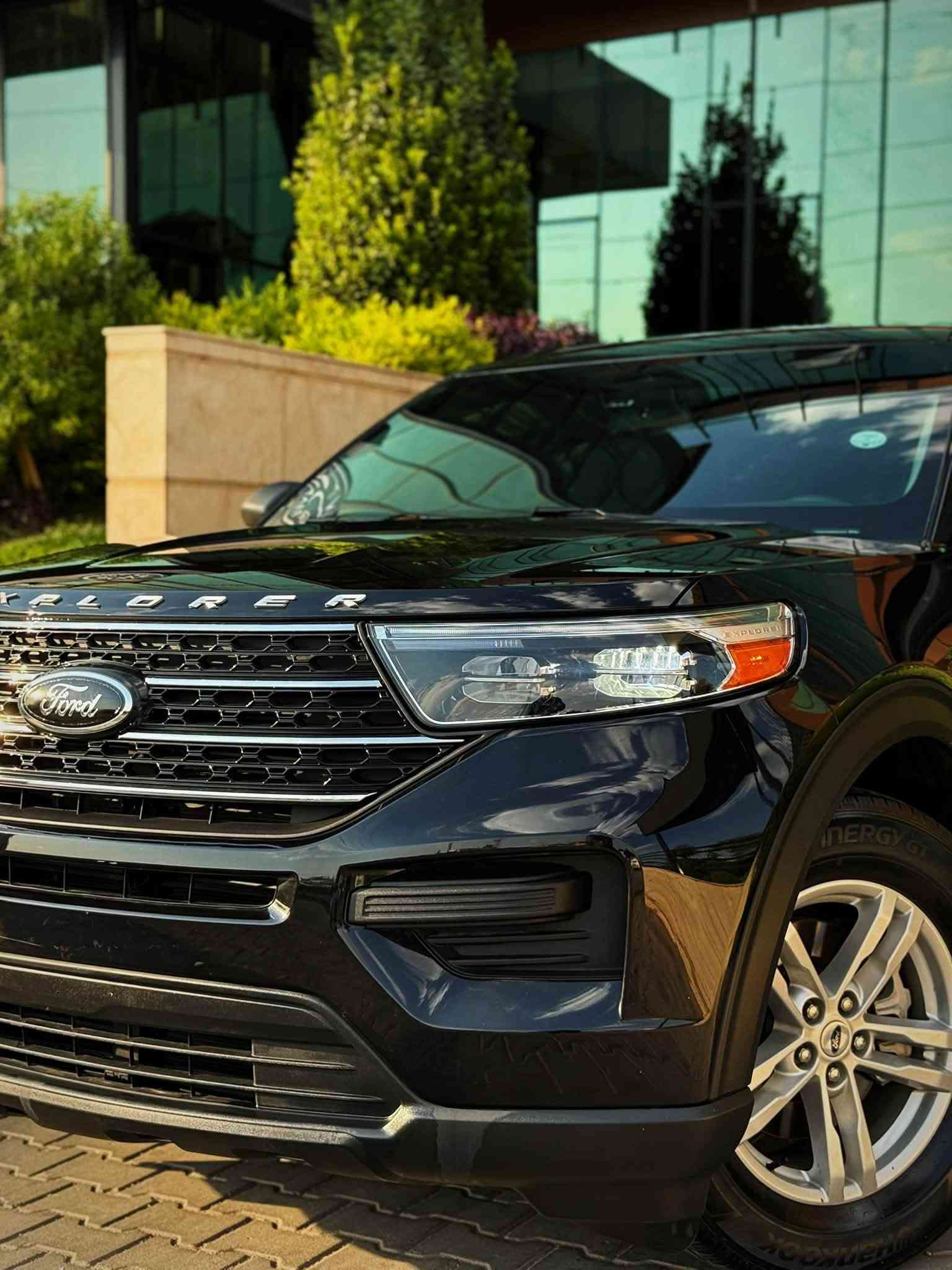 السلام عليكم  
للبيع فقط
‏FORD EXPLORER 2024
مواصفات XLT
- فول رادار سستم امامي جانبي خلفي
‎كاميرا خلفي حساسات خلفي 
‎بسمه تشغيل بسمه ابواب 
‎تشغيل عن بعد
‎صندق شفت كهرباء
‎- كشنات كهرباء كشنات هيتر  ستيرن هيتر
‎- شاحن لاسلكي 
لايتات ليدو زينون بكلايت ليد
‎ ستة وضعيات قيادة
‎محرك 4 سلندر 2.3 تيربو
‎- ماشيه 26 الف فقط  
‎- تدفئة كشنات وستيرن 
‎- كشنات منفصل VIP
‎7 راكب
تبريد مركزي
‎بدون قطره صبغ بدون تبديل 
شبر تعديل بارد من جملغ خلفي فقط
بدون رقم تترقم شمالي فقط اربيل سليماني دهوك
‎للاتصال والاستفسار اكثر 
***********📞
