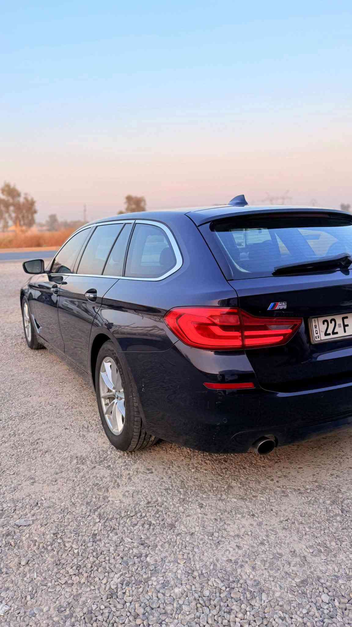 السلام عليكم   بيع او مراوس
بي ام 520 iخليج
موديل 2018
اربعه سلندر تيربو 
فول مواصفات عدا الفتحه 
بيها صبغ موضح بالسونار بدون حادث بدون دواخل بدون ايرباك 
بيها بنيد صبغ وباب مفتوح وهلال خلفي فقط 
السعر 148 وبيها مجال 
العنوان ديالى بعقوبة 
للاستفسار
***********
***********
