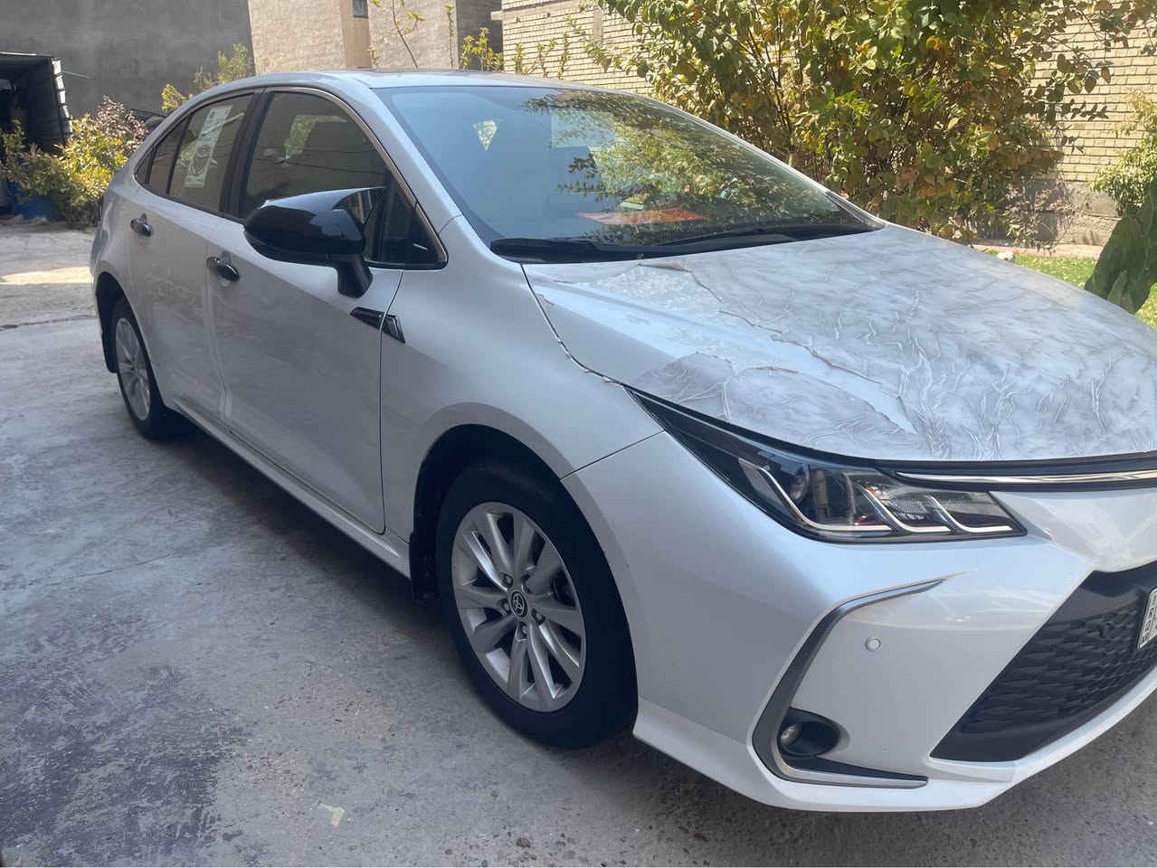 كورلا ساس 2024 فول مواصفات مكفولة من الصبغ والبارد بيهة كم رصعة بسيطة فقط
ماشية 80 الف 
السيارة جاهزة ومناقصهة اي شي
السعر 173 ورقة 
مكان السيارة بغداد حي الجهاد
مامتواجد ع الفيس
*********** بغداد, العراق
