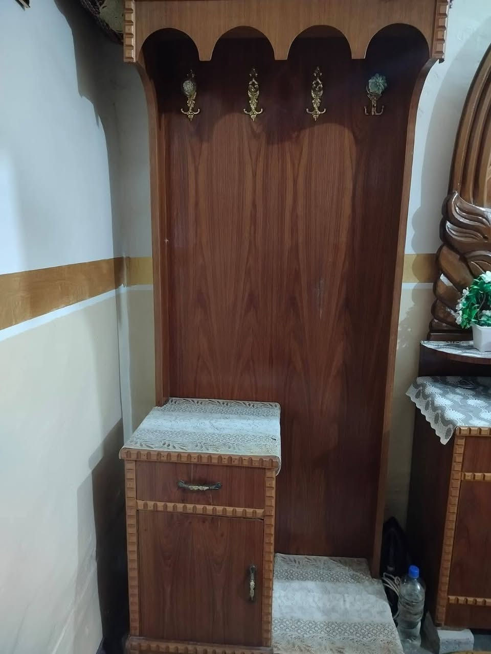 سلام عليكم  غرفه صاج  للبيع ماصار شهرين ثلاث من فصلته واريد ابيعه محتاجه فلوسه السعر 730وبيه مجال لشرايه العنوان الشرقاط الايسر  رقم الهاتف (***********))
