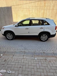 سورنتو 2012 خليجي  محرك 6سلندر  فول مواصفات عدا البصمه ماشيه 160  مري ...
