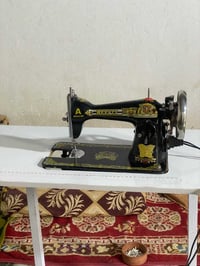 ماكينة خياطة • جديدة • BEEFLY