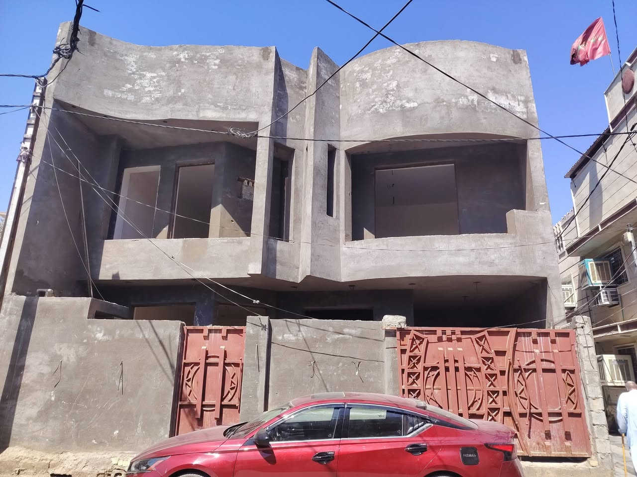 دار للبيع ملك صرف مساحه 120 متر ركن بسوك بعقوبه خلف الاعداديه جمال عبد الناصر بيت ركن جص وبورك طابوك بيه نواقص قليله السعر ب170 مليون بنص سوك خدمات كامله
استفسار خاص اتصال عل رقم ***********
