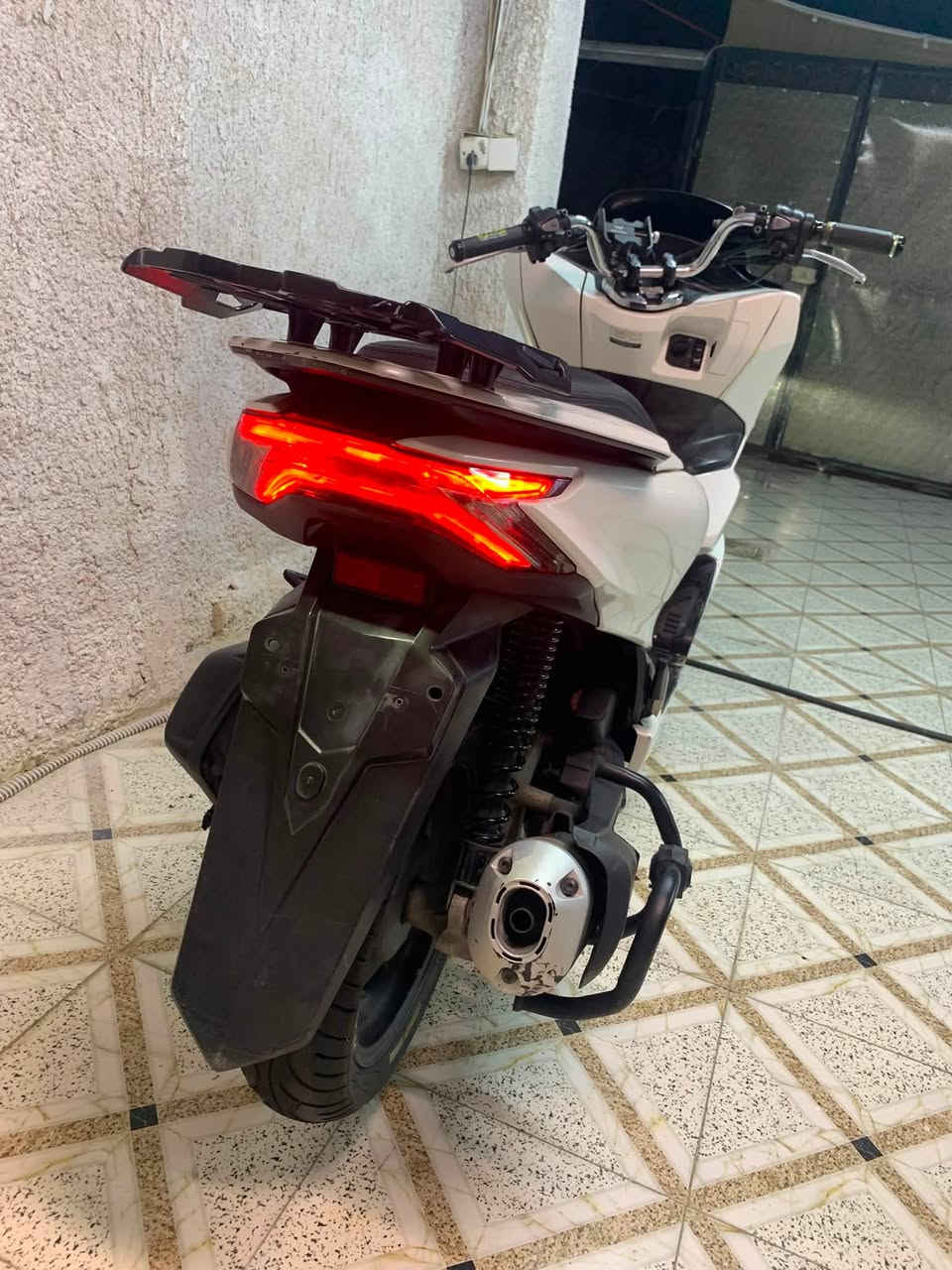السلام عليكم pcx جيل الرابع كوري
دراجه كلش نضيفه  حساس ازدحام
حساس استاند كله شغال مابيه اي نقص
مكاني بغداد الغزالية
للاستفسار
***********

