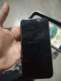 آيفون ١١ • بطارية مبدلة • شاشة مبدلة