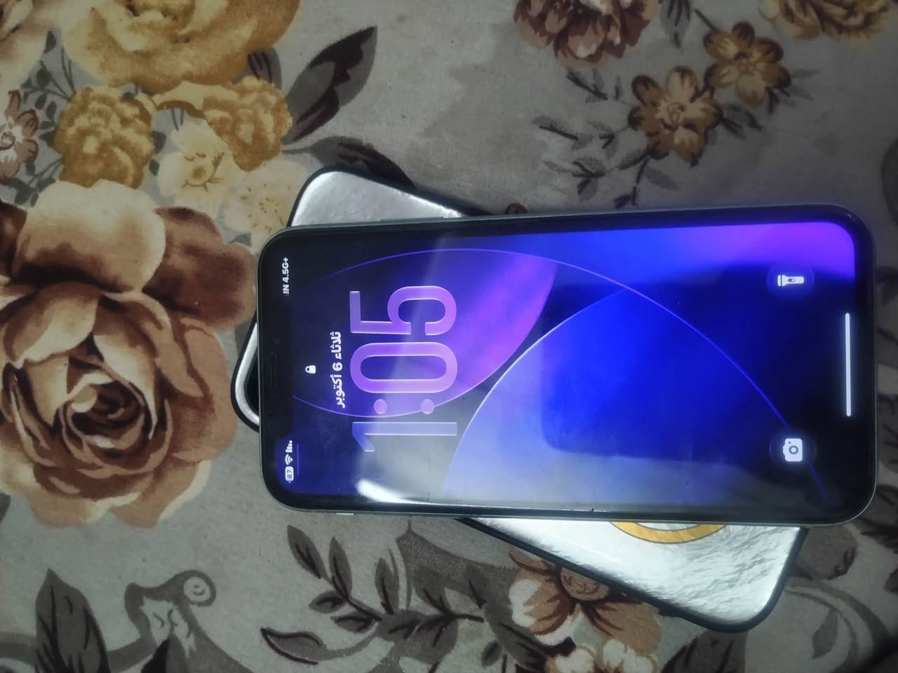 ايفون 11 • ١٢٨ جيجا • بطارية ١٠٠%
