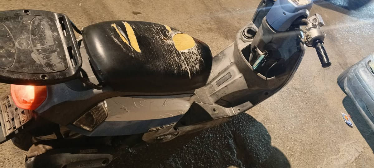 سلام عليكم بوليس للبيع مفتوحه دراجه حلوه ونضيفه عوزها بس قبق مكينه سعره 600 وبيها مجال لستفسار تصال ***********
