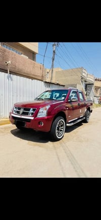 للبيع بيكم جنبي رقم بغداد الدولي  .  مكفوله من ضربه والصبغ  .  مكينه و...