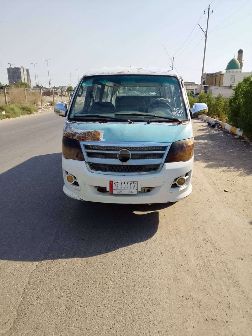 سلام عليكم  سياره فتون موصليه مكينه بيه تبخير شويه كير واكسل وتايرات نضيفات سنويه اصليه موجوده بس مكسوره وعندي استنساخ سعر 23 وبيه مجال عنوان بغداد البياع شهداء ***********

