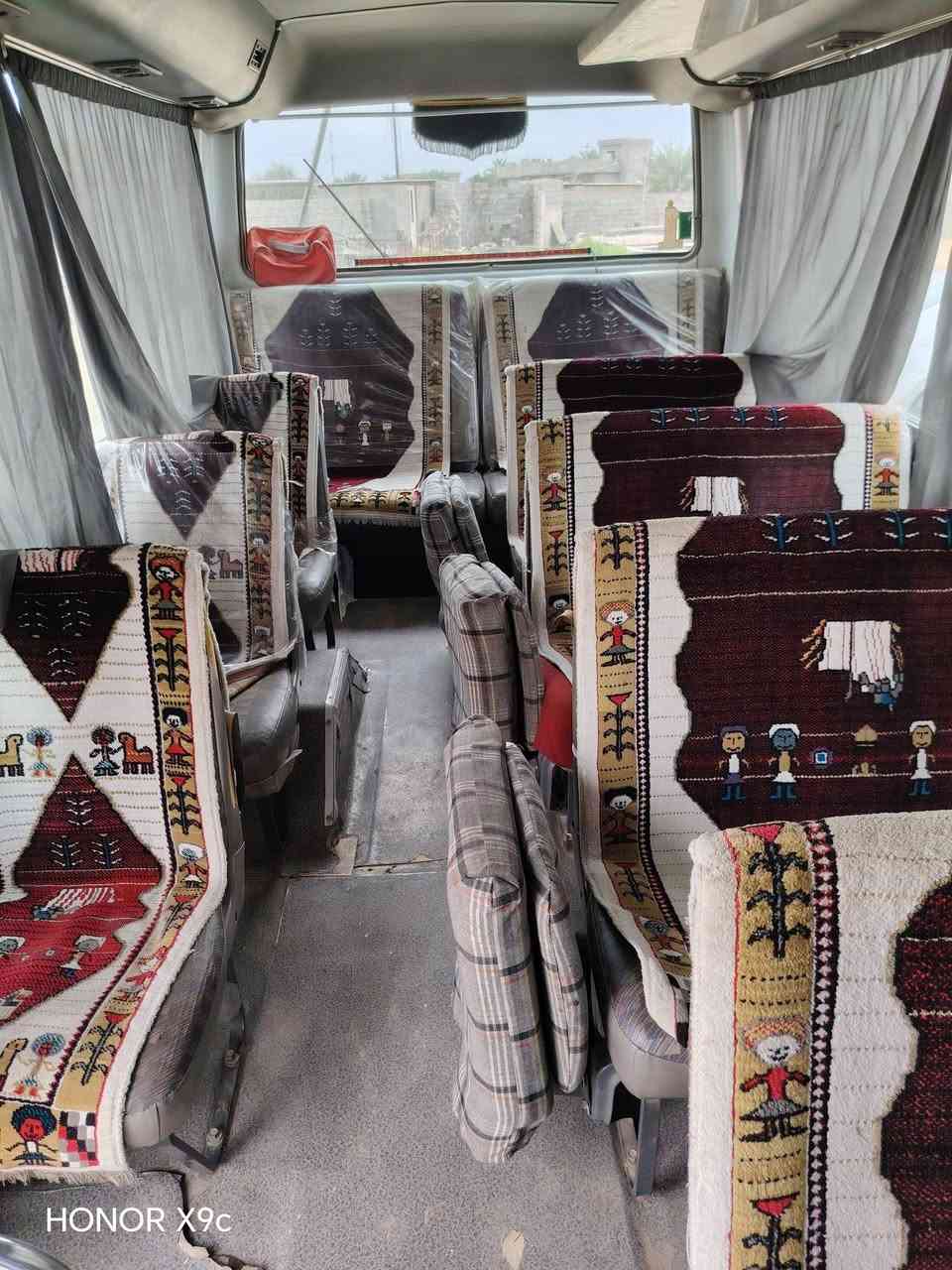 كوستر للبيع 2002مكفول كير محرك شرط  بسمي بي كابون مال بانزين ما تصرف علي ربع السعر ١٣٠ 
اتصل وتدلل***********

نص مكتوب في الصور:
- HONOR X9c