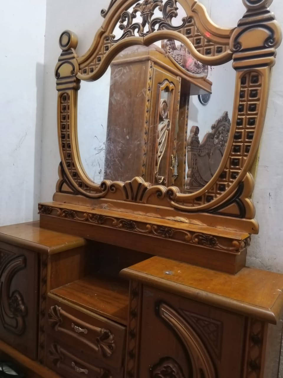 للبيع غرفه جديد سعره 700 ناصريه حي الشموخ مدرسة مخلصون ***********
