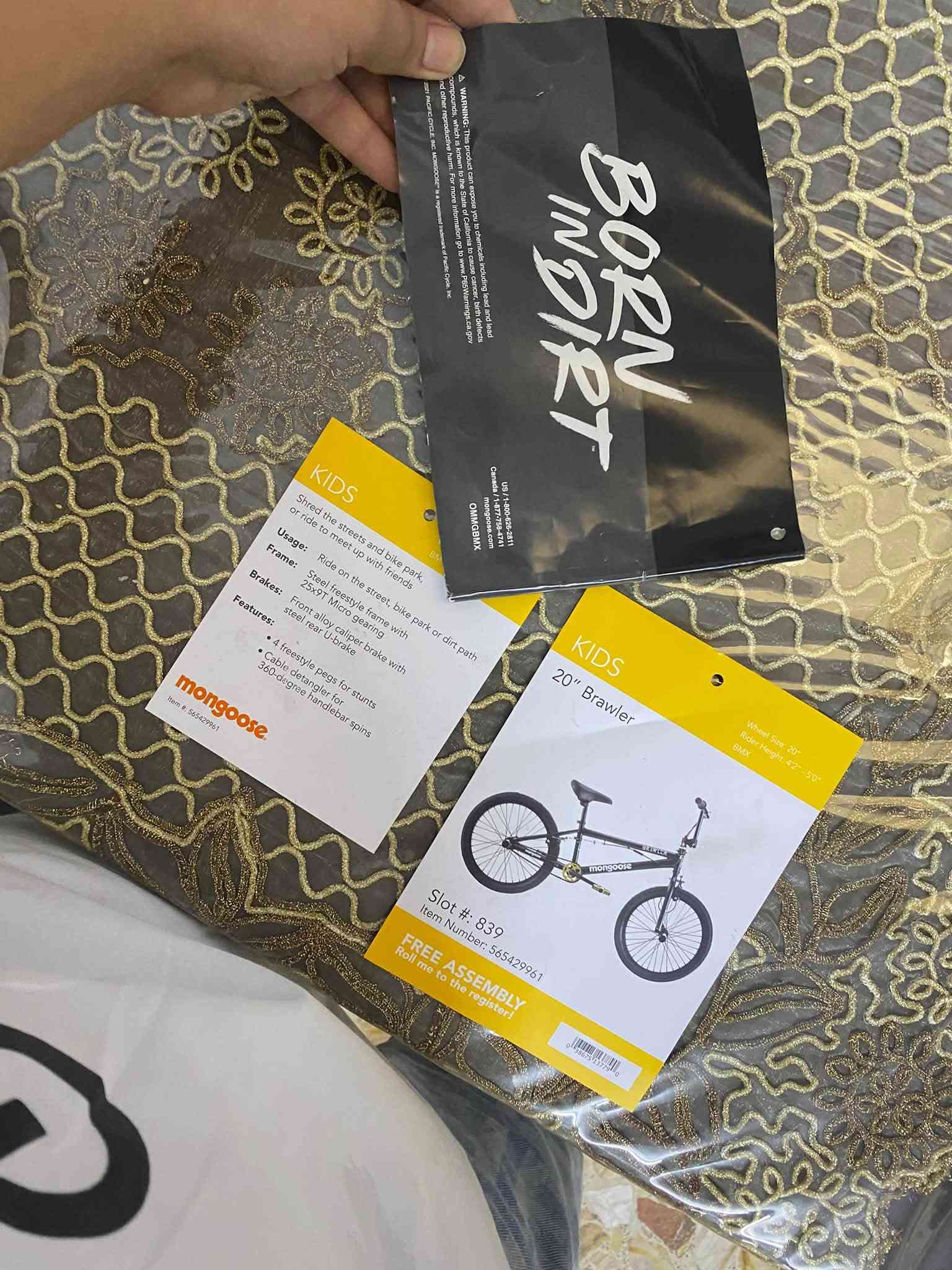 سلام عليكم بايسكل bmx موديل 2020 حجم20 سعر 75 فقل مكان بغداد دوره رقم ***********
