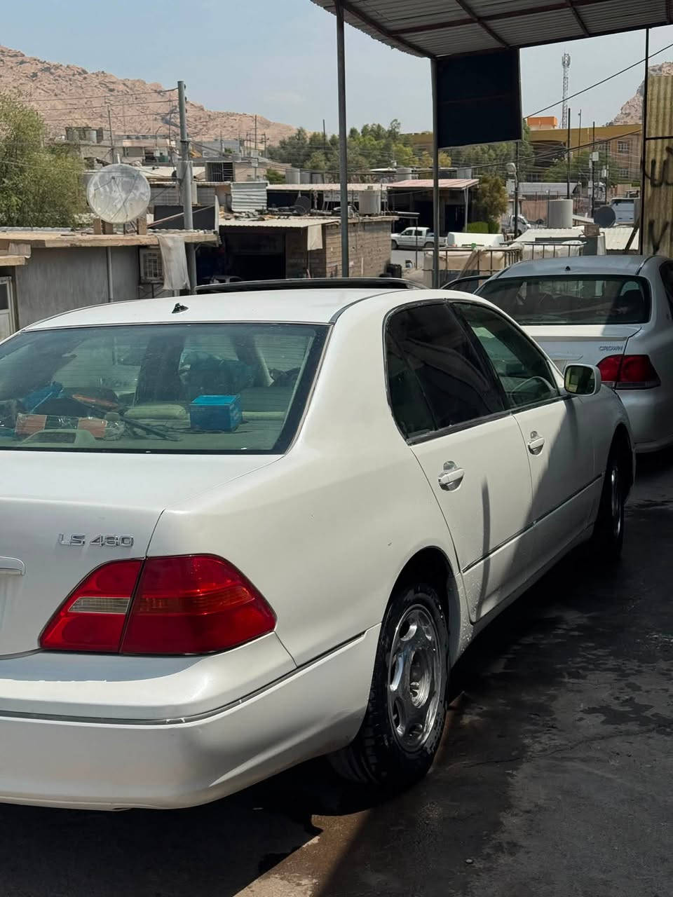 38$
لێکسز 2005
بەس موس سوکان بیلادە محەوەر نیە 
قەپات موسفات 
جلدو سلایدو ئاوێنە شەفت ناوچەی کوێر 
گێڕو مەکینەو تەبرید بەشەرت
تەقەو رەقەی نیە دەعمو لێدراوی نیە 
سەیارەکە کامل جایزە و دینار مەسروفی نیە 
شوێن دەربەندیخان 
مشتەریت تەلەفون بکە نامە مەنێرە
***********
*********** viber whatsapp
