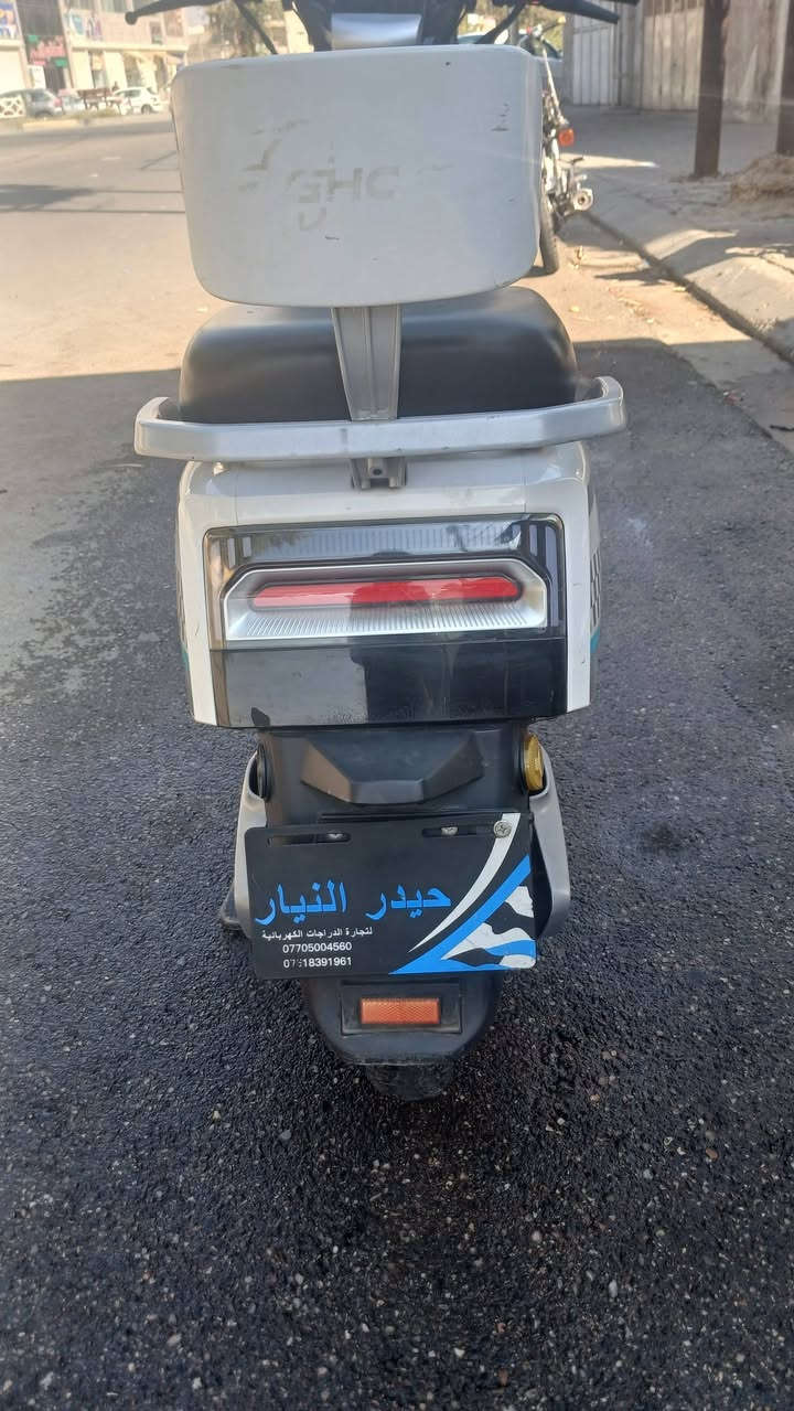 اخوان بعد السلام عندي هاذا الشحن جاهز بس يرادله سايق طالب عليه ٦٠٠٠٠٠ الف وبي مجال للطيبين ٦ باتريات موديل ٢٠٢٤ رقمي ***********
