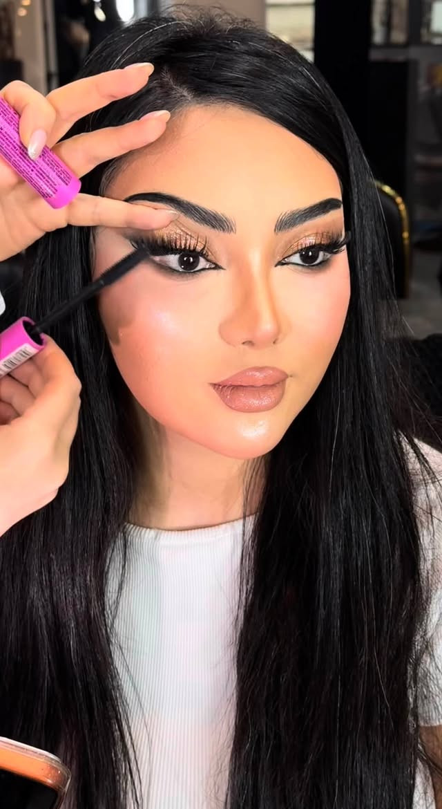 :

سنتر نونه للتجميل 💕✨

👰🏻‍♀️ عرض العروسة 125 ألف فقط
💄 مكياج عروس + 💇🏻‍♀️ تسريحة عروس

🌸 عرض المدعوات 50 ألف فقط
💄 مكياج مدعوة + 💇🏻‍♀️ تسريحة

✨ دللي نفسچ بأجمل إطلالة وبأسعار مميزة ✨

📍 خاجية – شارع أربعين
📞 ***********
